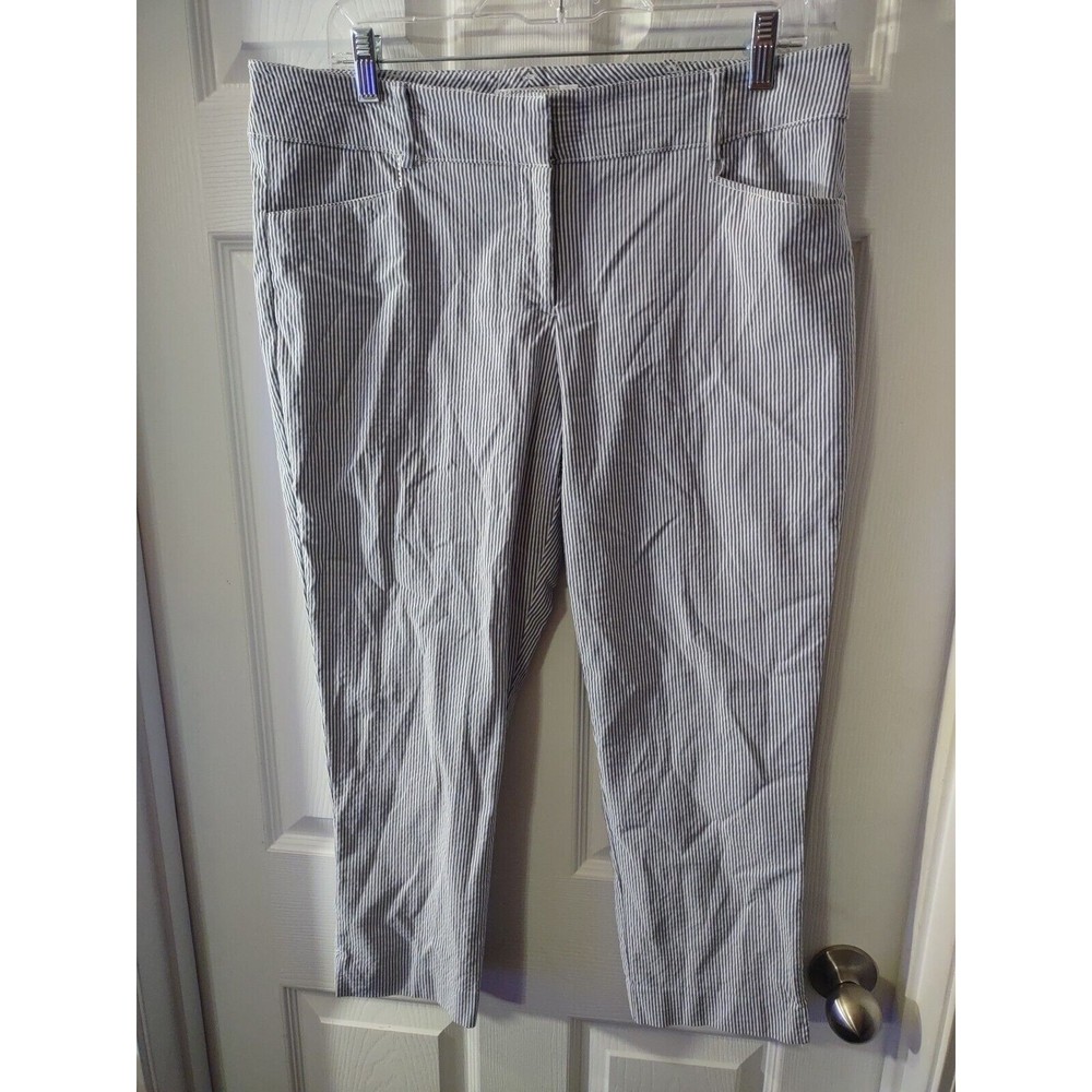 7th Avenue Capri Pants Size 10 Gray And White Stripes - Picture 1 of 8